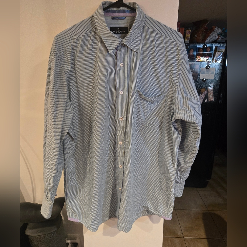 Bugatchi Men's Blue Striped Button-Down Shirt